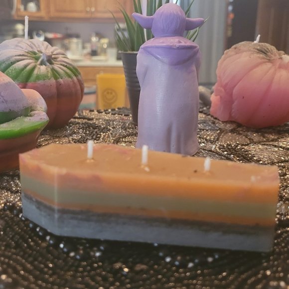 Coffin candle - Picture 1 of 2